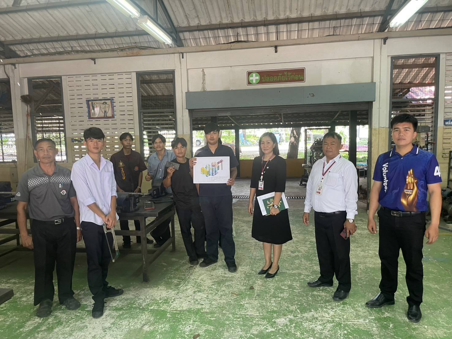 เข้าตรวจเยี่ยมและนิเทศการจัดการเรียนการสอนของคณะครู-อาจารย์ และนักเรียน นักศึกษา 